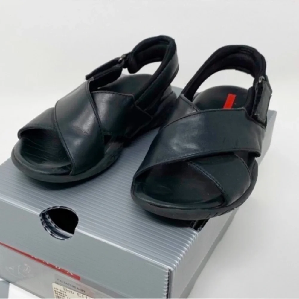 Authentic Prada luxury designer brand toddler boys black leather sandals sz 9